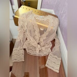 Gorgeous Sundance Lace Shrug Blouse in Cream Size M